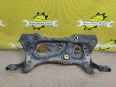 Подрамник двигателя SKODA Octavia