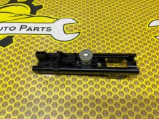 Механизм регулировки ремня безопасности Volkswagen Polo