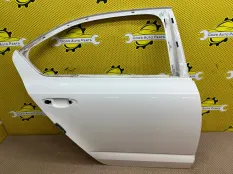 Дверь SKODA Octavia