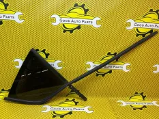 Форточка двери SKODA Octavia