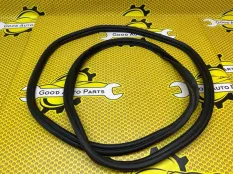 Уплотнитель крышки багажника Volkswagen Polo