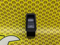 Кнопка открывания багажника Volkswagen Polo