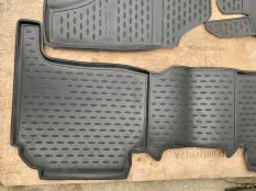 Коврик салона комплект Toyota Land Cruiser 200 (2007—2012)