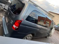 Стекло кузовное открывающееся (форточка) правое Mercedes-Benz V-класс W447 рестайлинг (2019—2026)