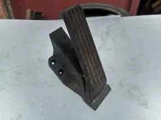 Педаль газа Mercedes-Benz GLK-класс X204 рестайлинг (2012—2015)