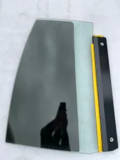 Стекло двери задней левой Mercedes-Benz CLS-класс AMG C219 рестайлинг (2008—2010)