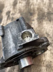 Насос вакуумный Mercedes-Benz E-класс W212/S212/C207/A207 (2009—2013) Mercedes-Benz E-класс W212/S212/C207/A207 (2009—2013)