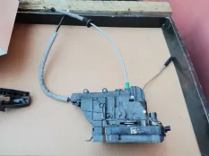 Замок двери передней левой Mercedes-Benz V-класс W447 рестайлинг (2019—2026)