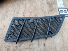 Решетка в капот Mercedes-Benz M-класс W164 (2005—2008)