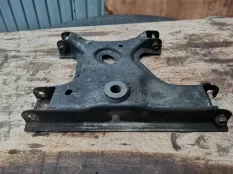 Кронштейн подрамника Mercedes-Benz V-класс W447 (2014—2025)