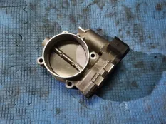 Дроссельная заслонка Audi S8 D3 рестайлинг (2007—2011)