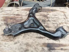 Рычаг передний правый Mercedes-Benz V-класс W447 рестайлинг (2019—2026)