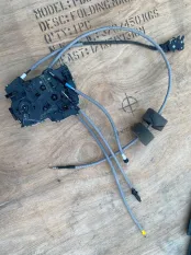 Замок двери задней Mercedes-Benz V-класс W447 рестайлинг (2019—2026)