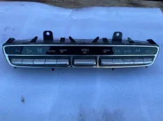 Блок управления климат-контролем Mercedes-Benz V-класс W447 рестайлинг (2019—2026)