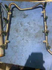 Топливная рампа с форсунками Mercedes-Benz M-класс AMG W163 рестайлинг (2001—2005)