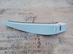 Молдинг задней правой двери Lexus IS II рестайлинг (2008—2010)