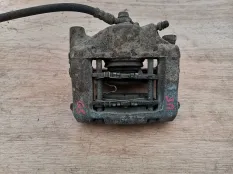 Суппорт задний правый Lexus GS III (2004—2007)