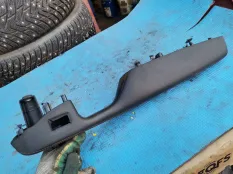 Подлокотник Mercedes-Benz GLA-класс X156 рестайлинг (2017—2020)