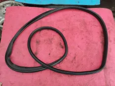 Уплотнитель стекла Mercedes-Benz V-класс W447 рестайлинг (2019—2026)