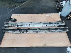 Кронштейн подножки Mercedes-Benz GL-класс X164 (2006—2009)