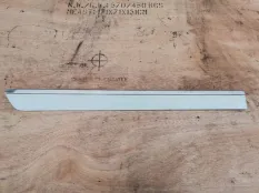 Молдинг задней правой двери Mercedes-Benz GL-класс X164 (2006—2009)