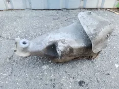 Кронштейн двигателя правый Mercedes-Benz GLK-класс X204 рестайлинг (2012—2015)