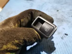 Кнопка стеклоподъемника Mercedes-Benz C-класс W204/S204 (2006—2011)