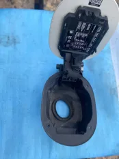 лючок топливного бака Mercedes-Benz A-класс W176 (2012—2015)