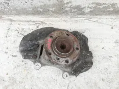 Кулак передний правый BMW 7 серия E65/E66 (2001—2005)