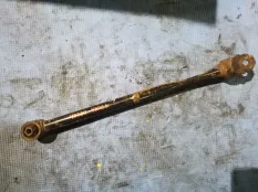 Тяга задняя продольная Toyota Highlander II рестайлинг (2010—2013)