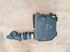 Корпус воздушного фильтра Mercedes-Benz GLS-класс X166 (2015—2019)