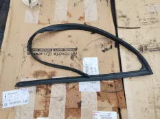 Уплотнитель двери Mercedes-Benz Vito W639 (2003—2010)