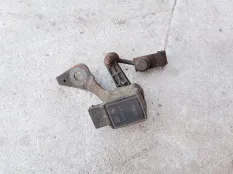 датчик высоты дорожного просвета BMW 7 серия E65/E66 (2001—2005)