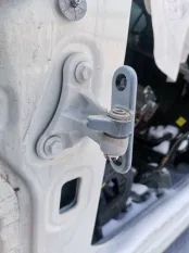 Петля двери передней левой верхняя Mercedes-Benz A-класс W176 (2012—2015)