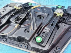 Стеклоподъемник передний левый Mercedes-Benz A-класс W176 (2012—2015)