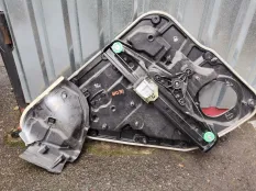 Стеклоподъемник задний правый Mercedes-Benz A-класс W176 (2012—2015)