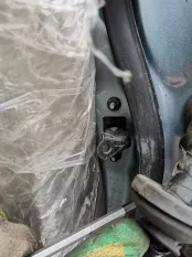 Ограничитель двери Lexus IS II рестайлинг (2008—2010)