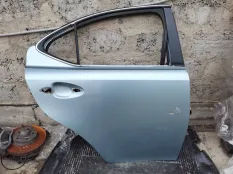 Дверь задняя правая Lexus IS II рестайлинг (2008—2010)