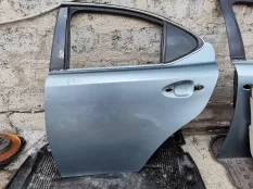 Дверь задняя левая Lexus IS II рестайлинг (2008—2010)