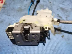 Замок двери Mercedes-Benz E-класс W212/S212/C207/A207 (2009—2013)