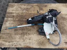 Замок двери задней левой Mercedes-Benz A-класс W176 (2012—2015)