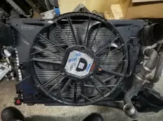 радиатор охлаждения двигателя Mercedes-Benz E-класс W211/S211 (2002—2006)