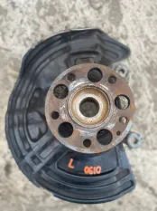 Кулак передний левый Mercedes-Benz A-класс W176 (2012—2015)