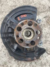 Кулак передний правый Mercedes-Benz A-класс W176 (2012—2015)