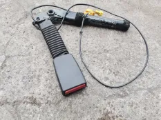 замок ремня безопасности Mercedes-Benz CLS-класс C219 (2004—2008)