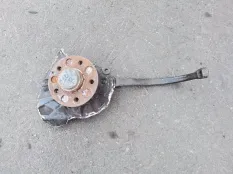 Кулак передний правый Mercedes-Benz S-класс W220 (1998—2005)