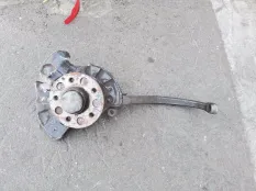 Кулак передний левый Mercedes-Benz S-класс W220 (1998—2005)