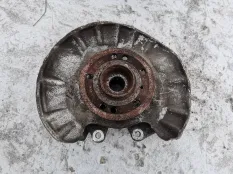 Кулак задний левый Mercedes-Benz M-класс W166 (2011—2015)