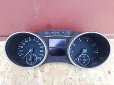 Панель приборов Mercedes-Benz M-класс W164 (2005—2008)