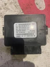 блок управления стояночным тормозом Mercedes-Benz A-класс W176 (2012—2015)